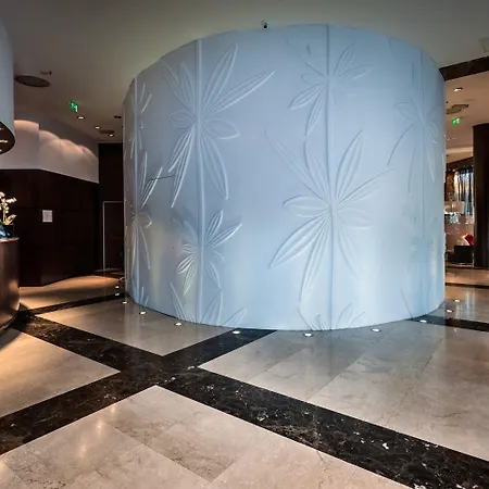 Hotel Crowne Plaza By Ihg Milán