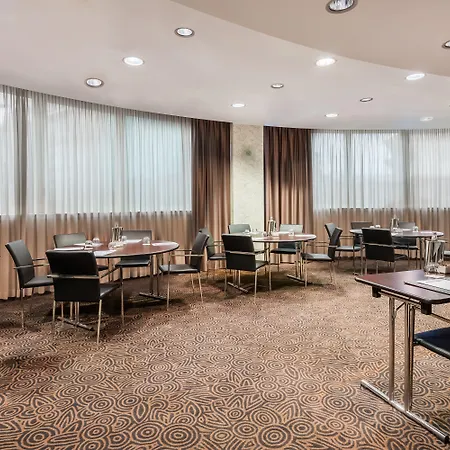 Crowne Plaza By Ihg 4*