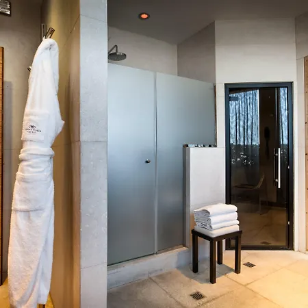 Crowne Plaza By Ihg 4*