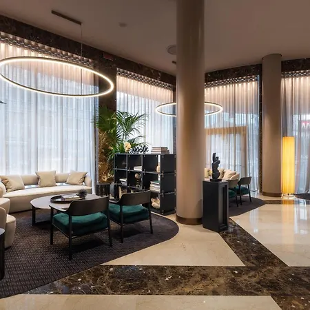 Crowne Plaza By Ihg