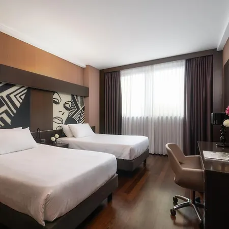 Crowne Plaza By Ihg
