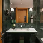 Crowne Plaza By Ihg Hotel