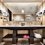 Crowne Plaza By Ihg Hotel Mediolan