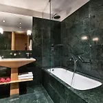 Crowne Plaza By Ihg Hotel Mediolan
