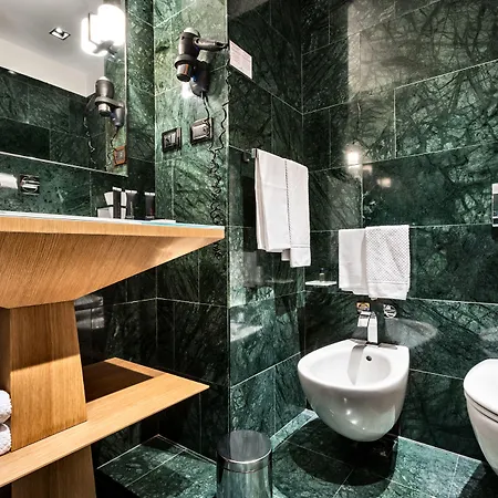Crowne Plaza By Ihg Hotel Milán