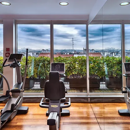 Hotel Crowne Plaza By Ihg 4*