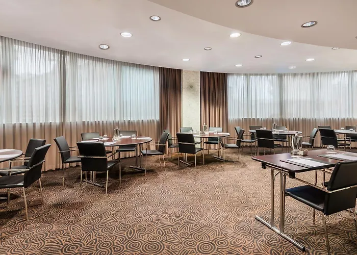 Hotel Crowne Plaza By Ihg 4*