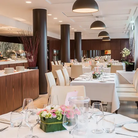 Crowne Plaza By Ihg Ξενοδοχείο