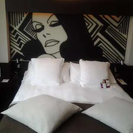 Crowne Plaza By Ihg